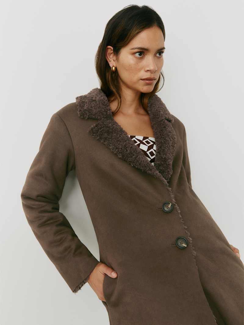 Edythe Coat
