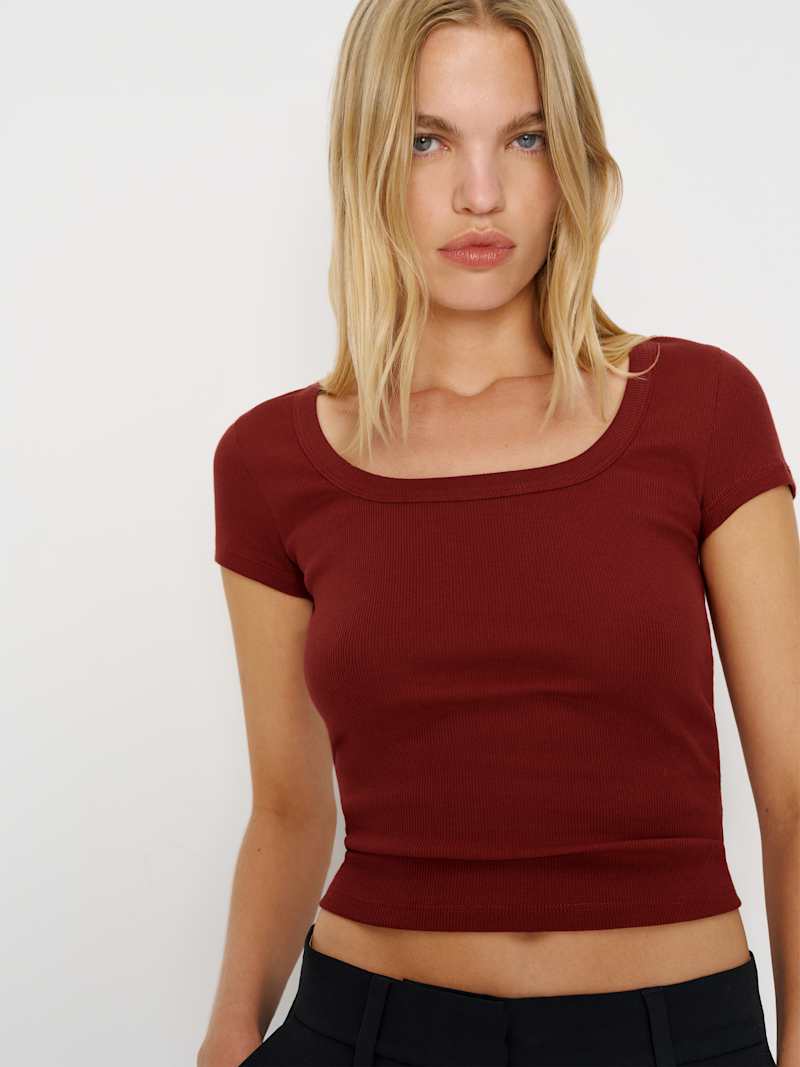 Marnie Tee