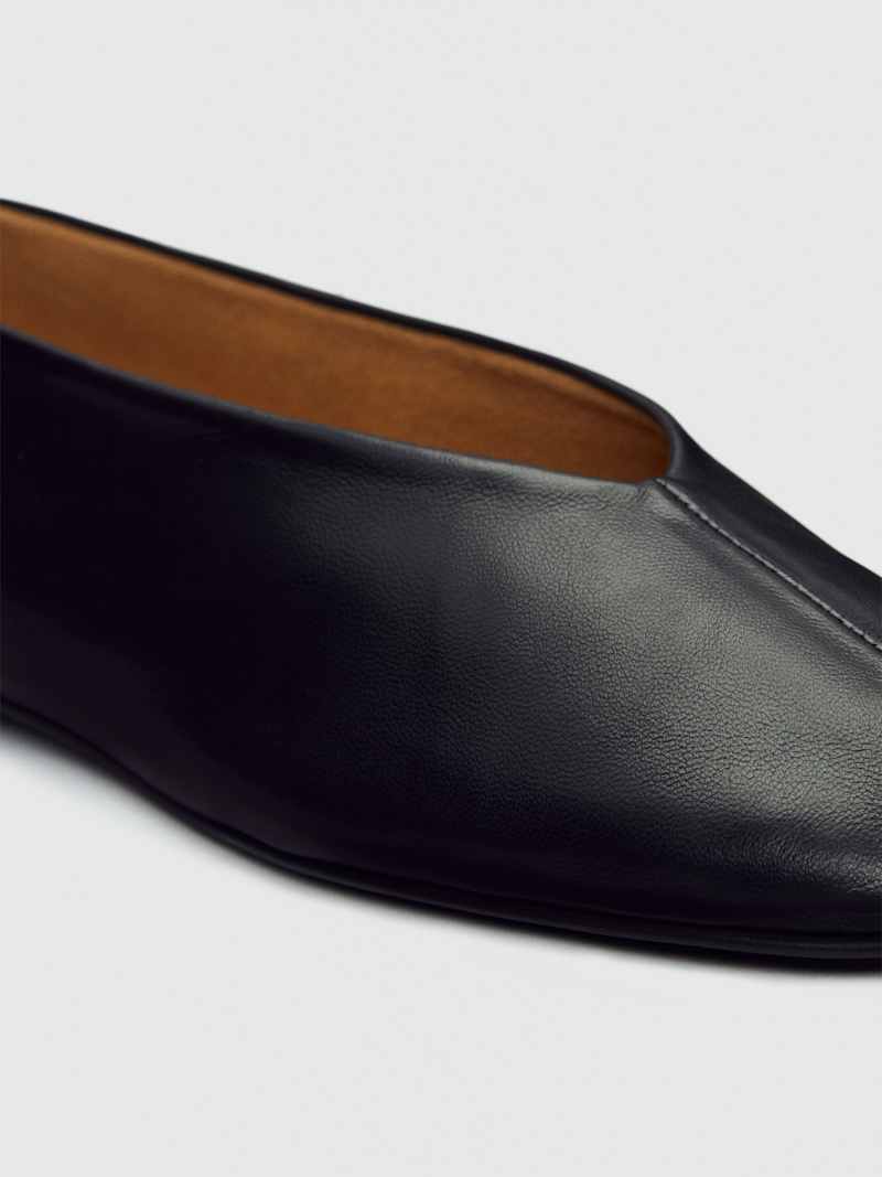Blaine Flat