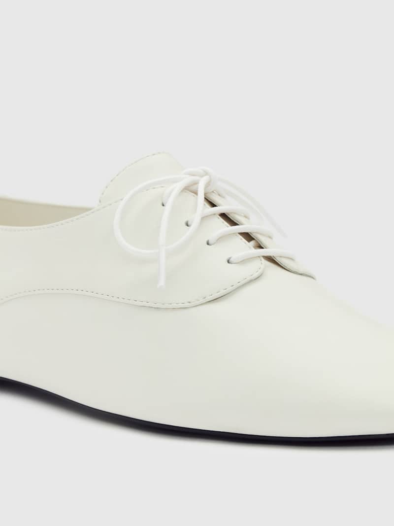 Buffy Oxford