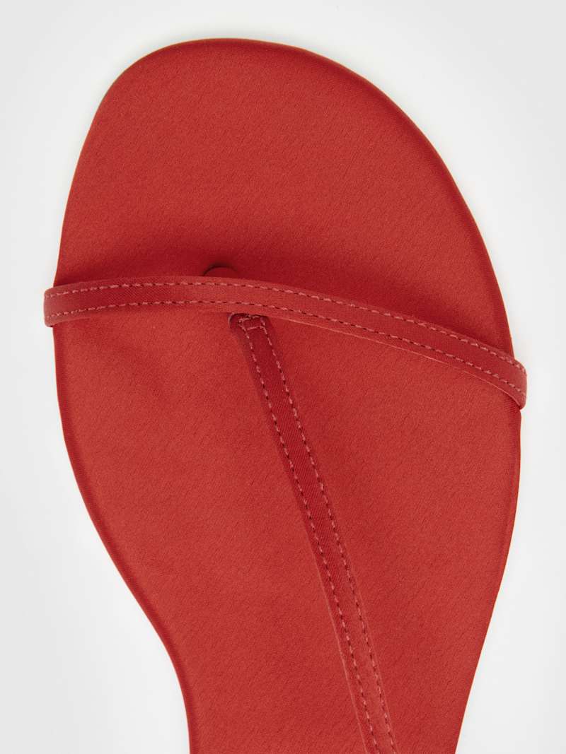 Pina Flat Sandal