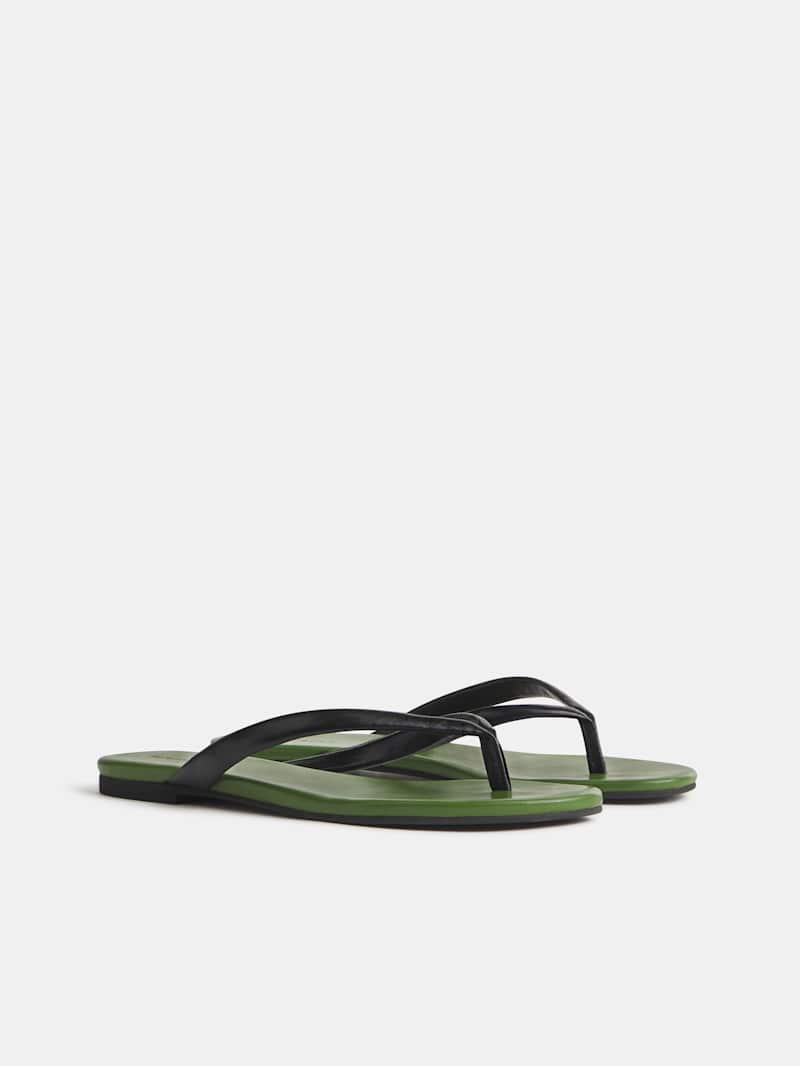 Amelia Flat Thong