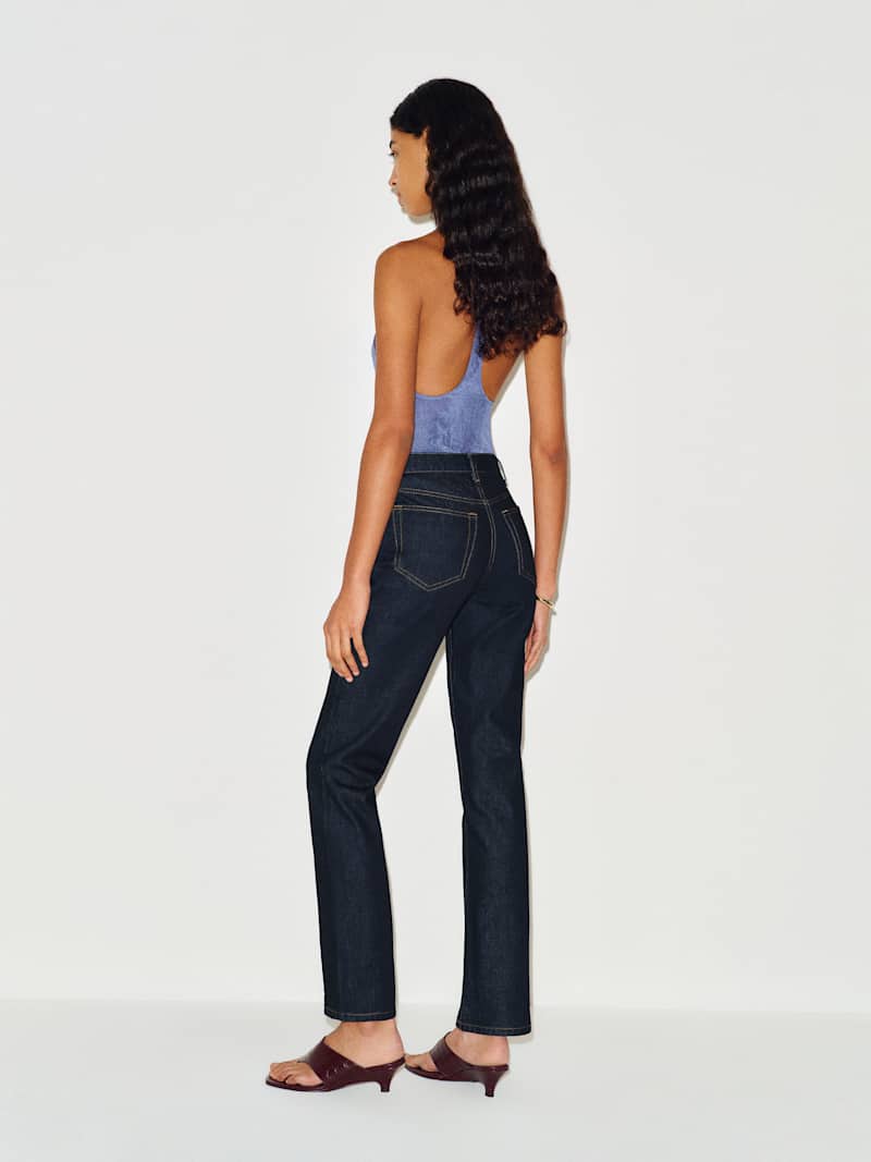Leda Mid Rise Straight Short Jeans