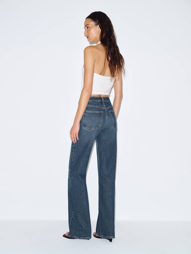 Hunter Stretch Mid Rise Wide Leg Short Jeans